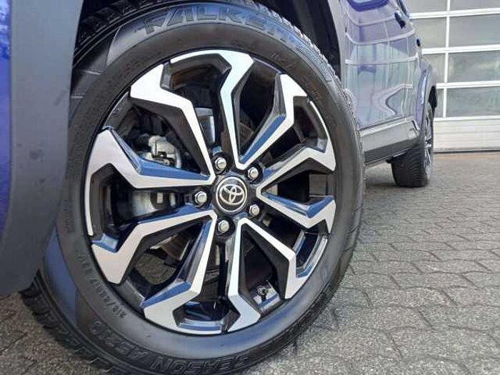 Toyota Yaris Cross Hybrid 130 1.5 VVT-i Team Deutschland